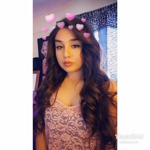 Meet your Posher, Raquel