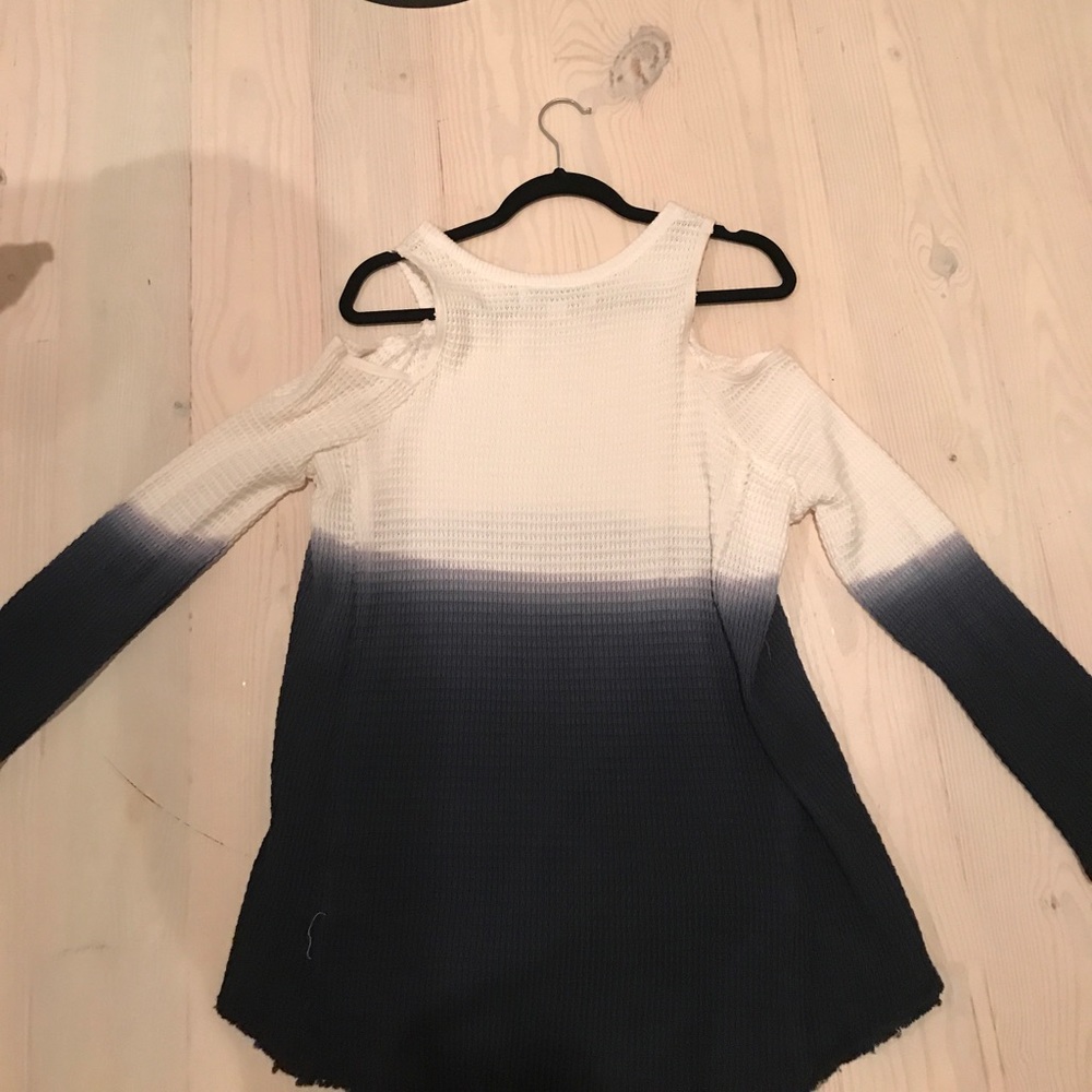 Sweater - Picture 2 of 3