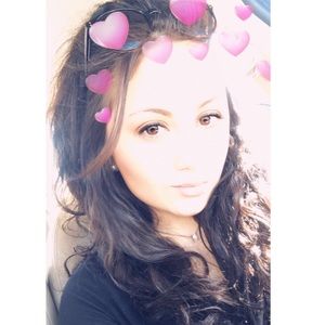 Meet your Posher, Victoria