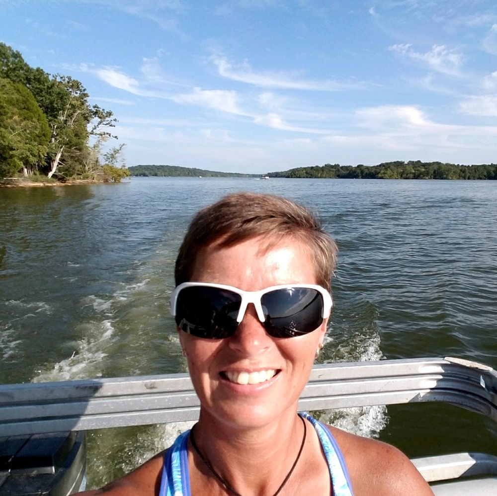 Meet your Posher, Melissa