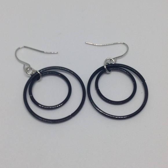 TrendyRose_btq Jewelry - Black Layered Earrings