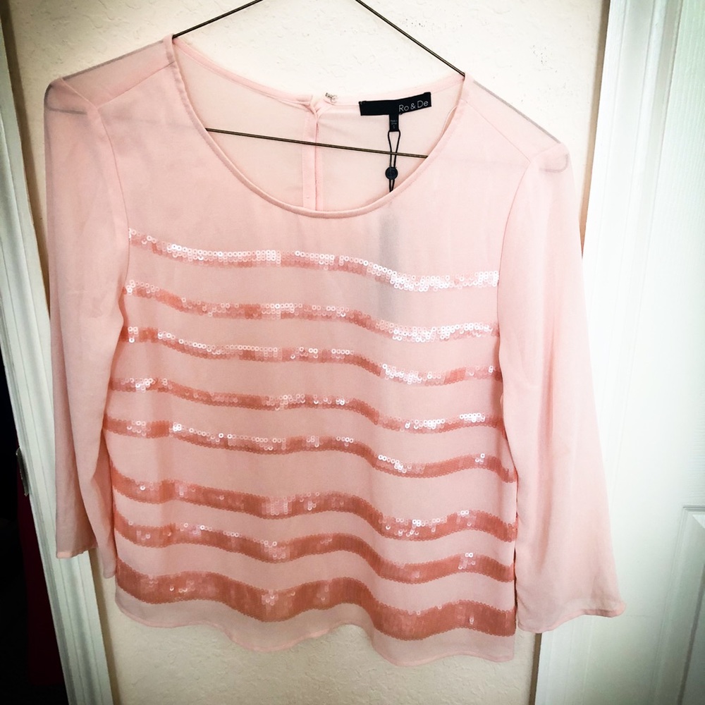 NWT 🔥Ro & De🔥blouse