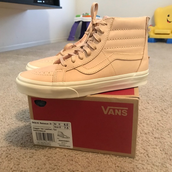 Vans Shoes - Vans size 7.5 women
