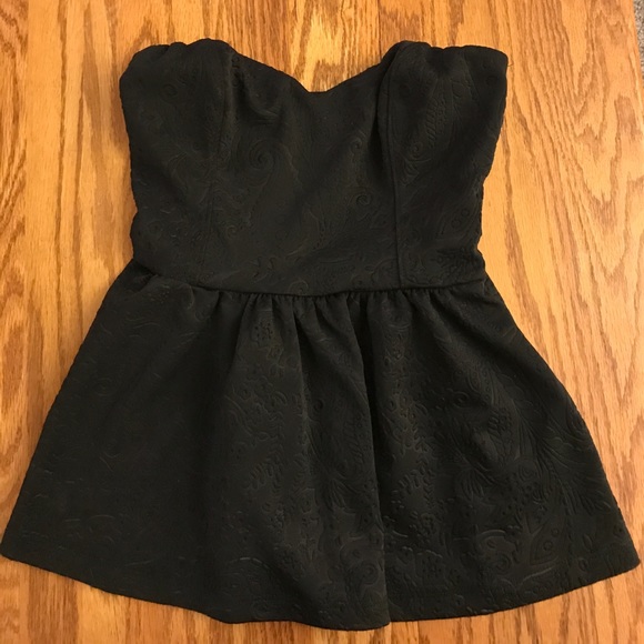 Pins & Needles Tops - Urban Outfitters Pins and Needles Strapless Top