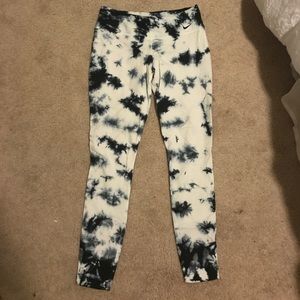 Nike Dri-Fit Black and White Tie-Dye Leggings