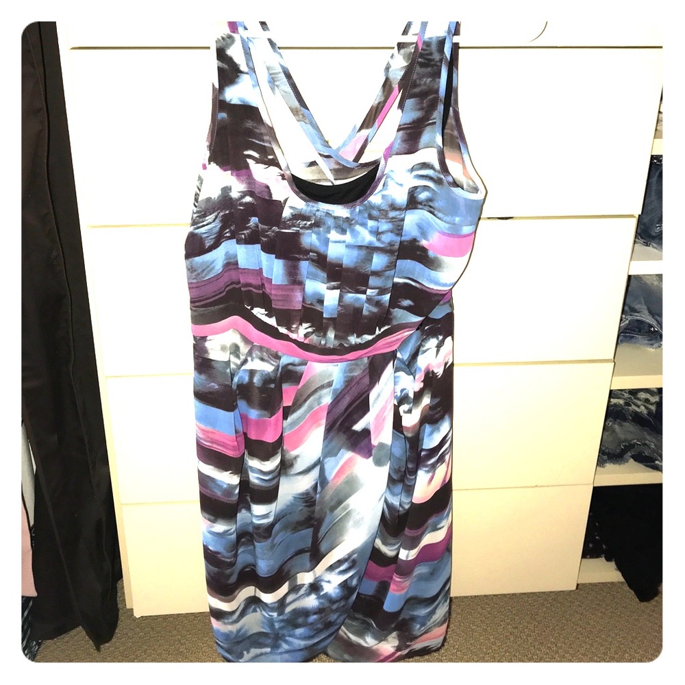 Guess summer dress crisscross back