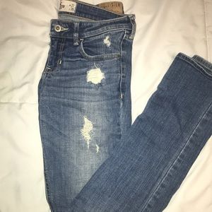 Hollister Co. light skinny jeans