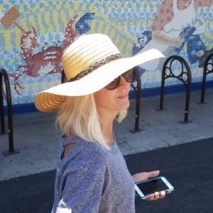 Meet your Posher, Cassie