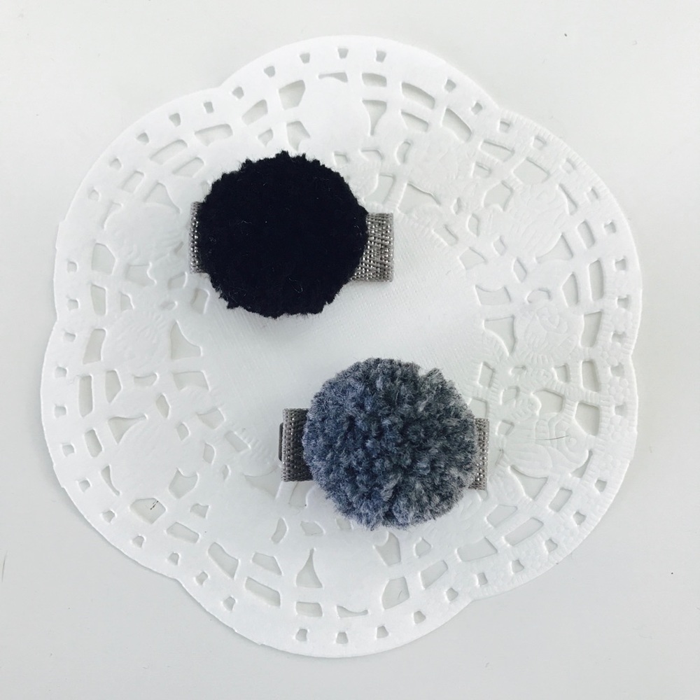 Pom Pom Hair Clippies by @3 Wittlepigs