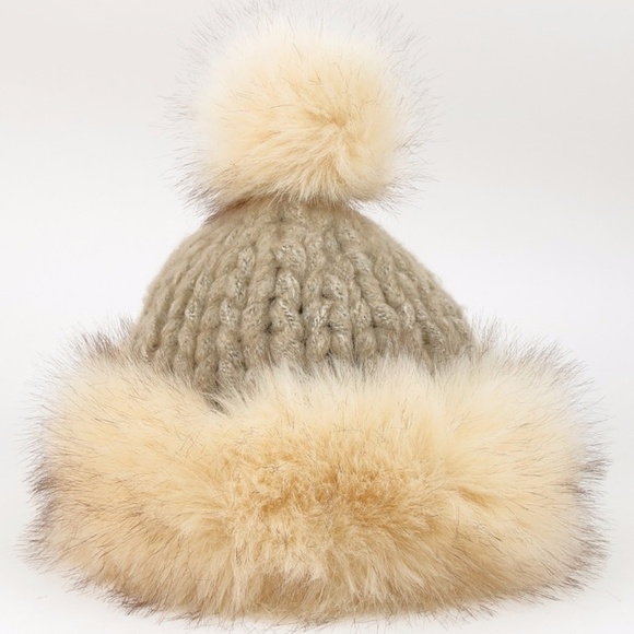 FAUX FUR ACCENTED CHUNKY RIBBED POMPOM BEANIE - Picture 4 of 4