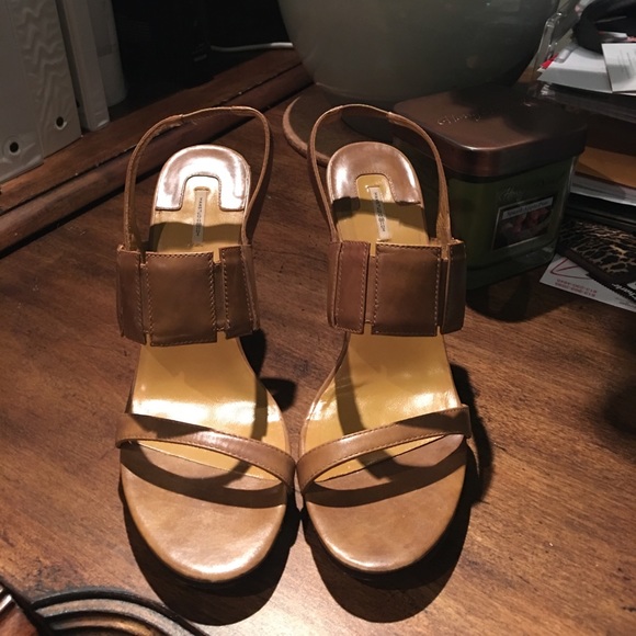 Wood elongated heel with open toe strap - Picture 1 of 4