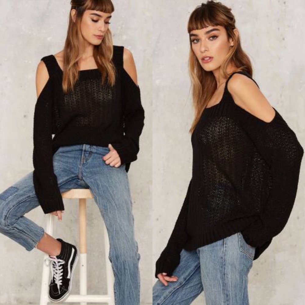 Nasty Gal cold comfort cold shoulder sweater - Picture 2 of 7