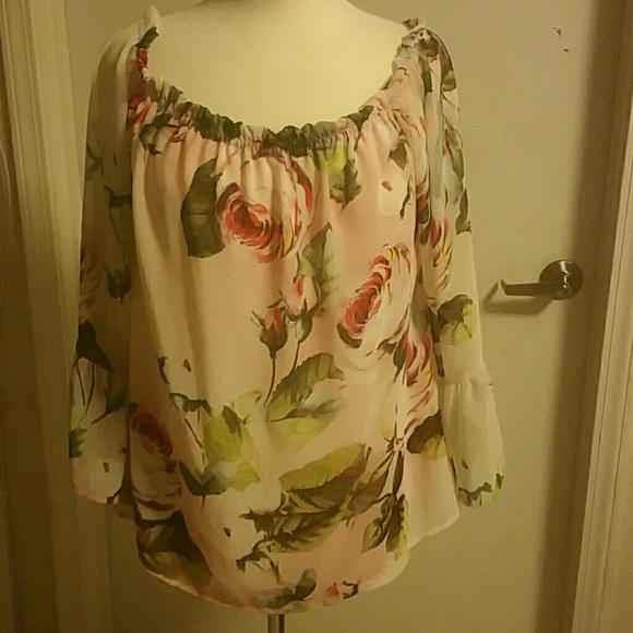 Off shoulder  blouse - Picture 1 of 2