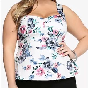 ✨Torrid Peplum Top✨