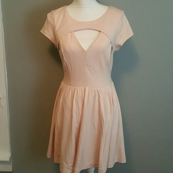 Guess Dresses & Skirts - Guess Blush Dress