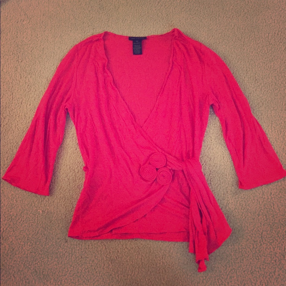 Super cute blouse.