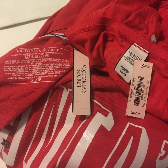 Victoria's Secret Christmas pajamas - Picture 4 of 4