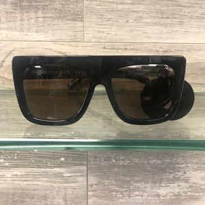 Cafe racer black with brown lens