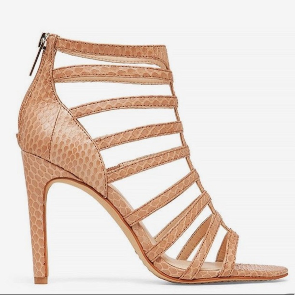 💟VINCE CAMUTO ‘Kamella’ Strappy Heels Worn Once