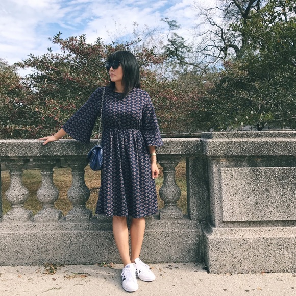 Victorian Floral Print Bell Sleeve Dress - Picture 2 of 7