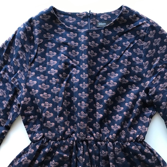 Victorian Floral Print Bell Sleeve Dress - Picture 3 of 7