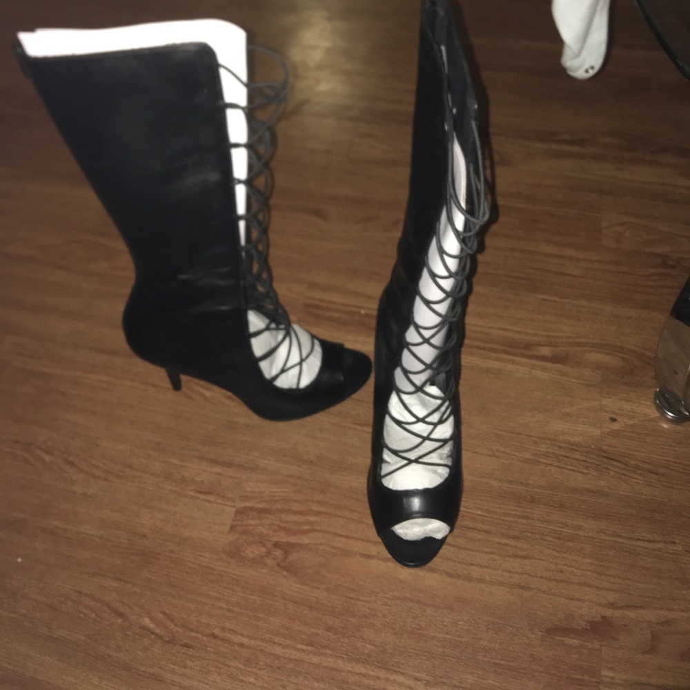 Paper fox boots size 11