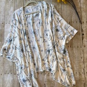 NWT floral kimono