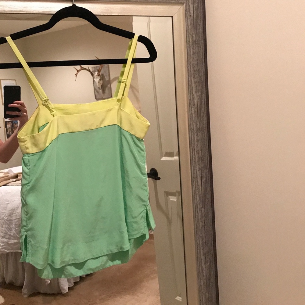 HD top - Picture 2 of 3