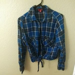 Studded cropped flannel