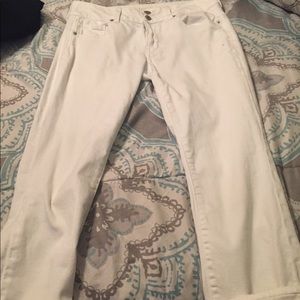 White American eagle capris size 8!