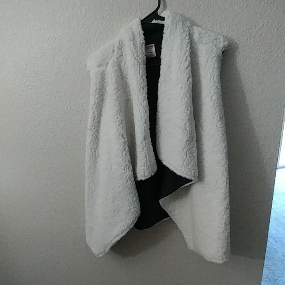 Reverable soft warm vest
