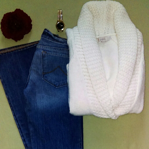 Ann Taylor Sweaters - 🌹Sale!🌹Women's Ann Taylor Loft sweater