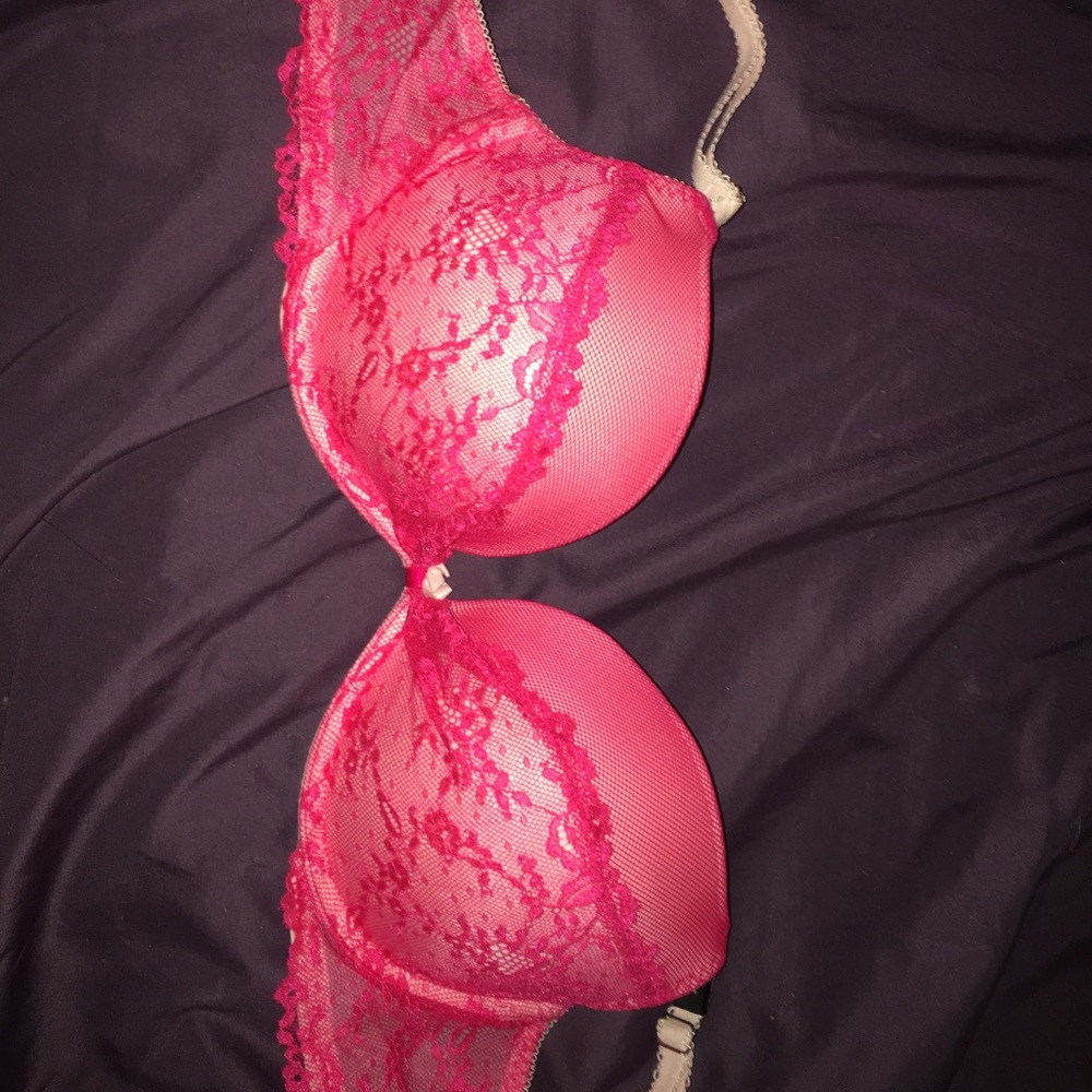 victoria secret pink lacy push up bra
