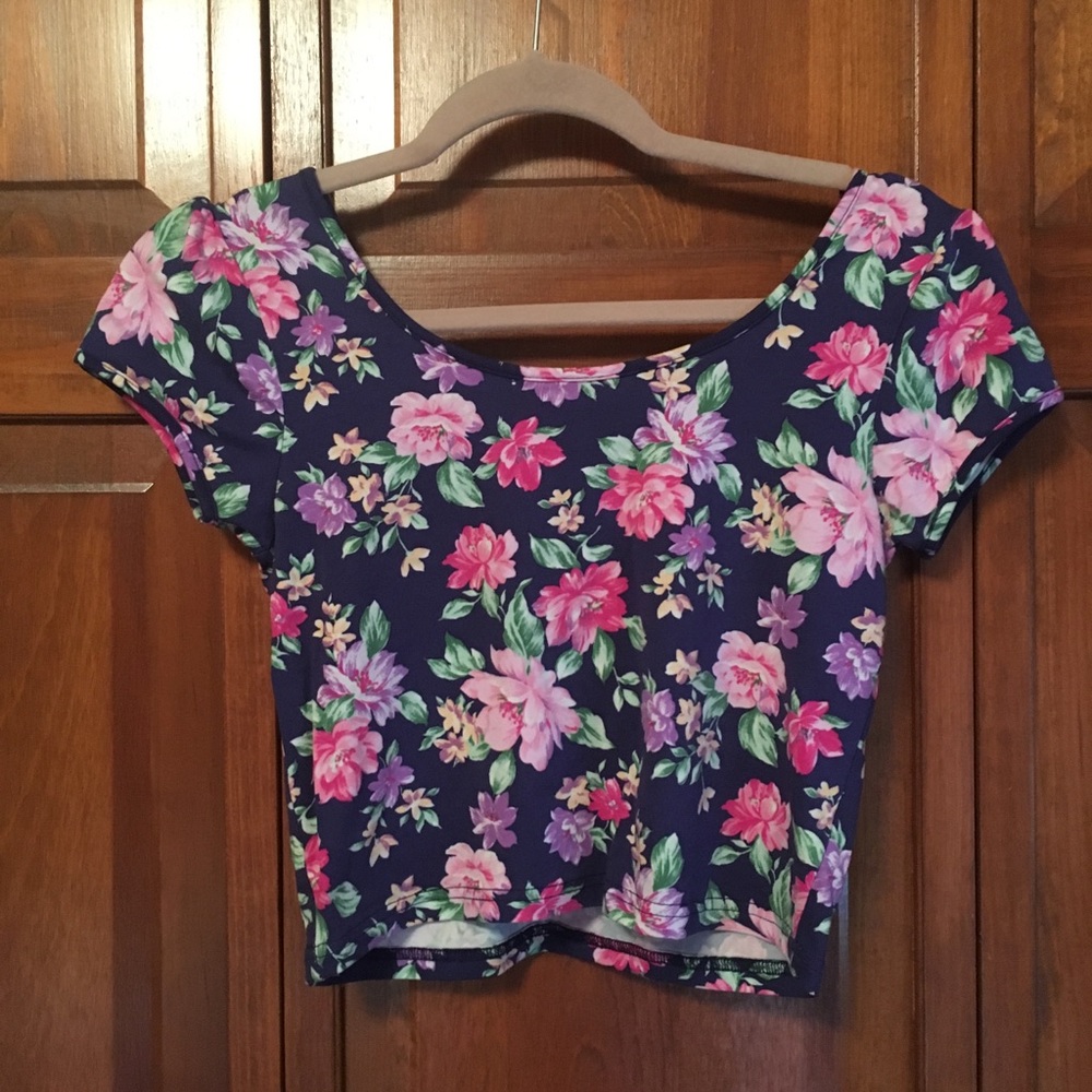 Floral print crop top