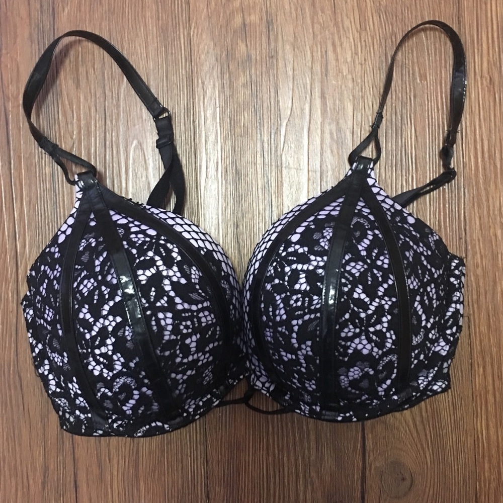 Victorias Secret Bombshell Plunge 32D