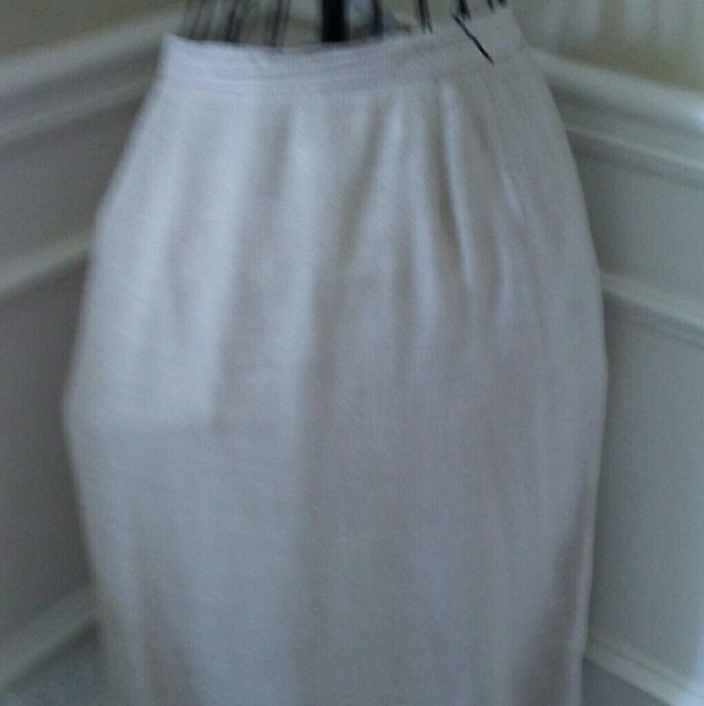 Ladies skirt
