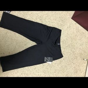 Unworn Zella Crop Leggings!