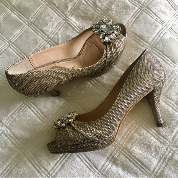 Nina Shoes - Nina metallic embellished heels Size 6.5