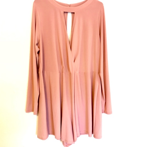 🎉HOST PICK🎉🌸Forever 21 Plus Romper🌸 - Picture 1 of 3