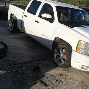 Meet your Posher, Alejandro