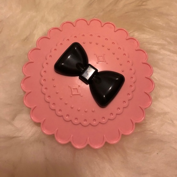 โจ Wispy False Lashes Set of 3 & free pink case๐ - Picture 3 of 4