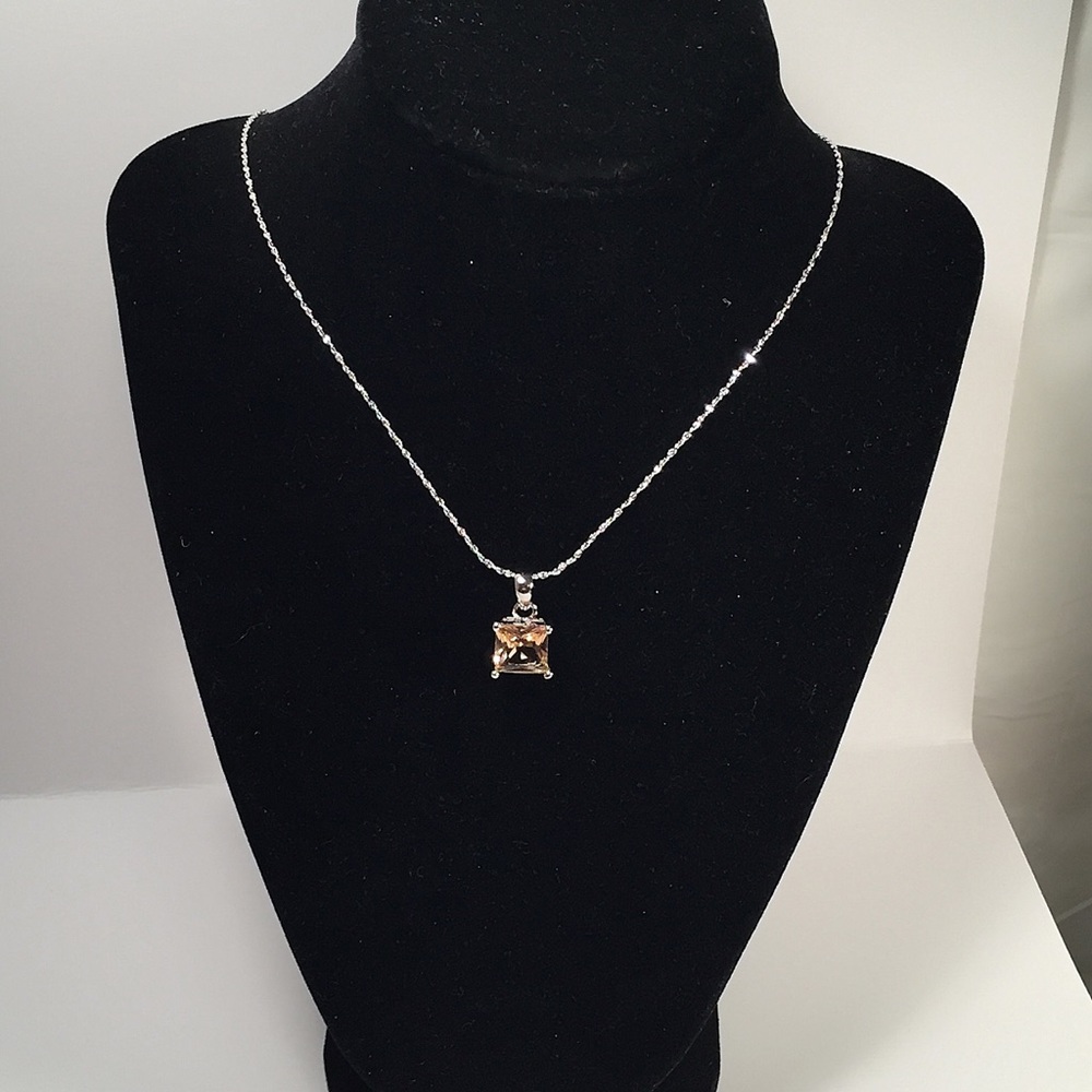 Morganite Pendant - Picture 2 of 6