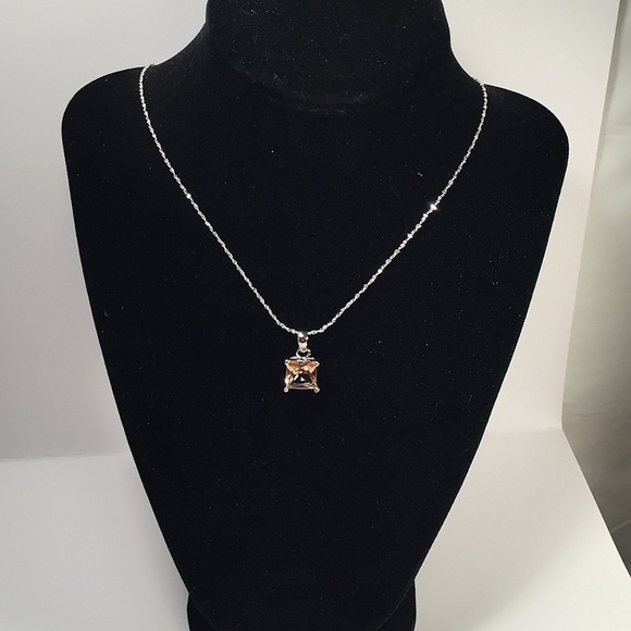 Morganite Pendant - Picture 2 of 6