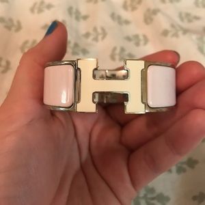 Light pink and white H bracelet 100% authentic