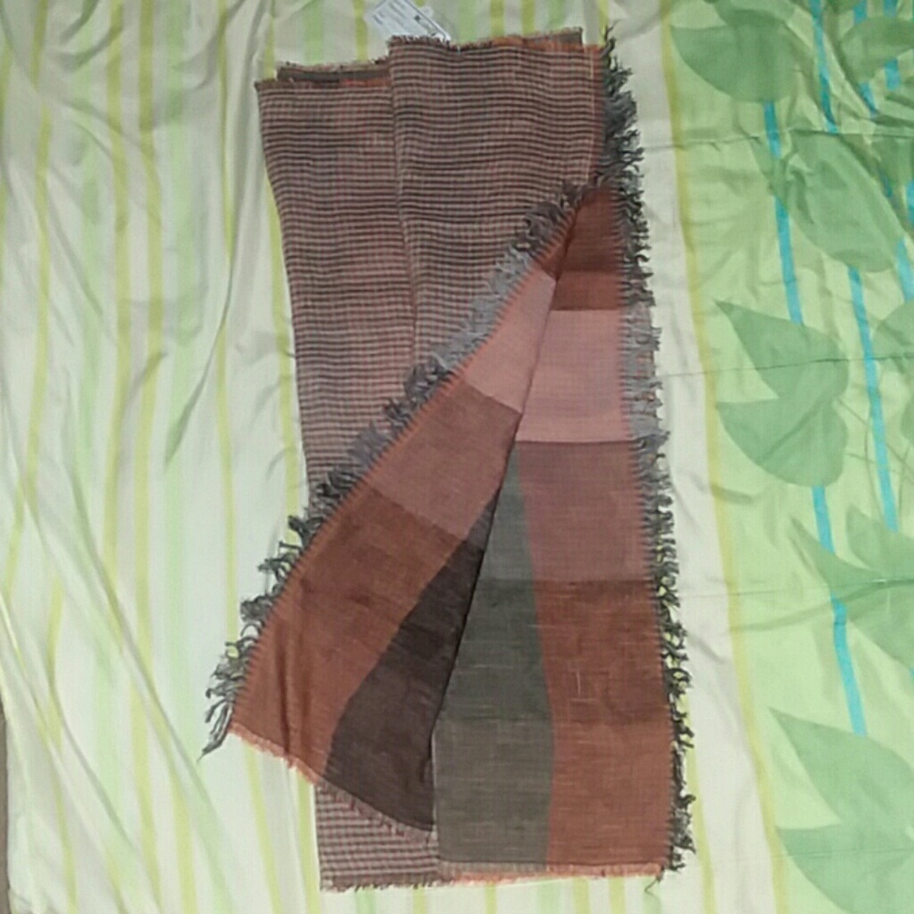 Scarf - Picture 3 of 3