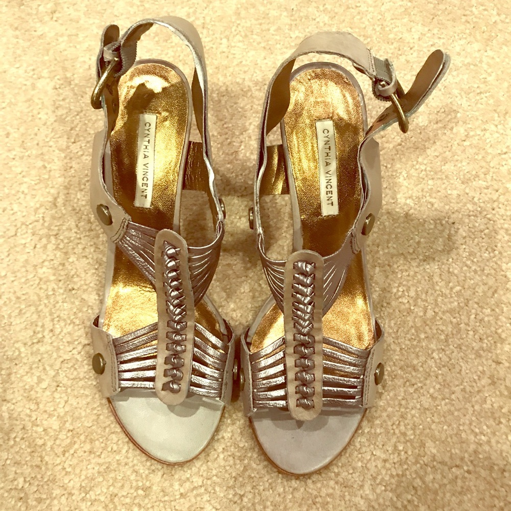 Cynthia Vincent sandals size 7