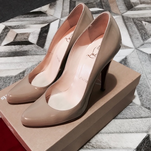 Christian Louboutin Shoes - Christian Louboutin Decollete 868 Pumps