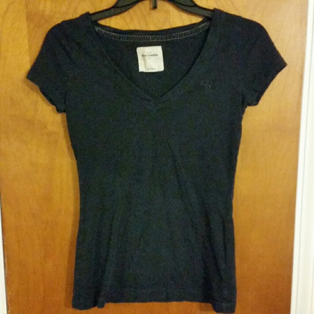 Navy GAP Shirt