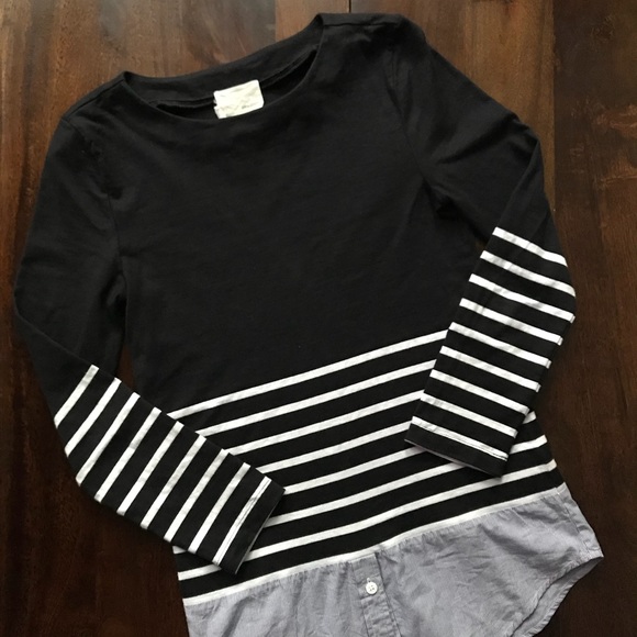 Band Of Outsiders Tops - Band of outsiders • striped pullover
