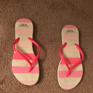 Victoria’s Secret flip flops